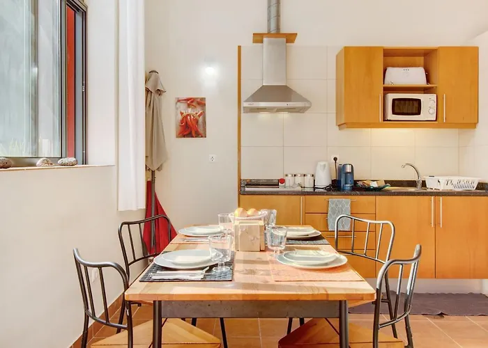 Apartment Lofts Ii *