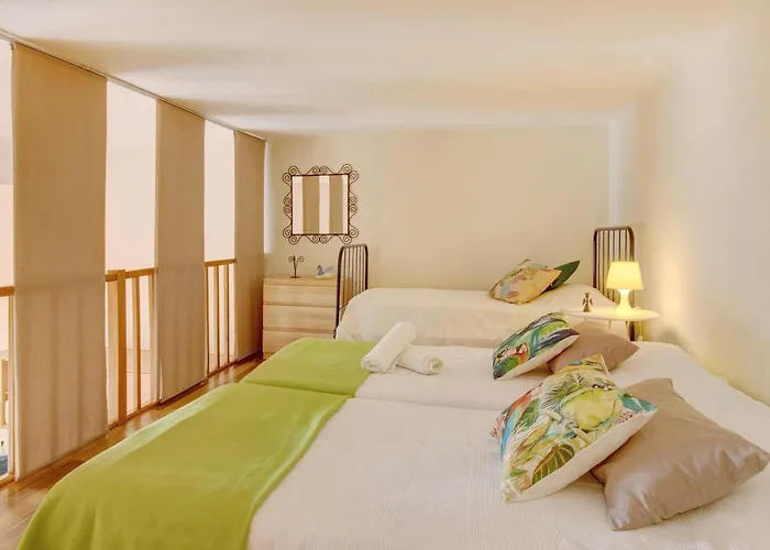 Apartment Lofts Ii *